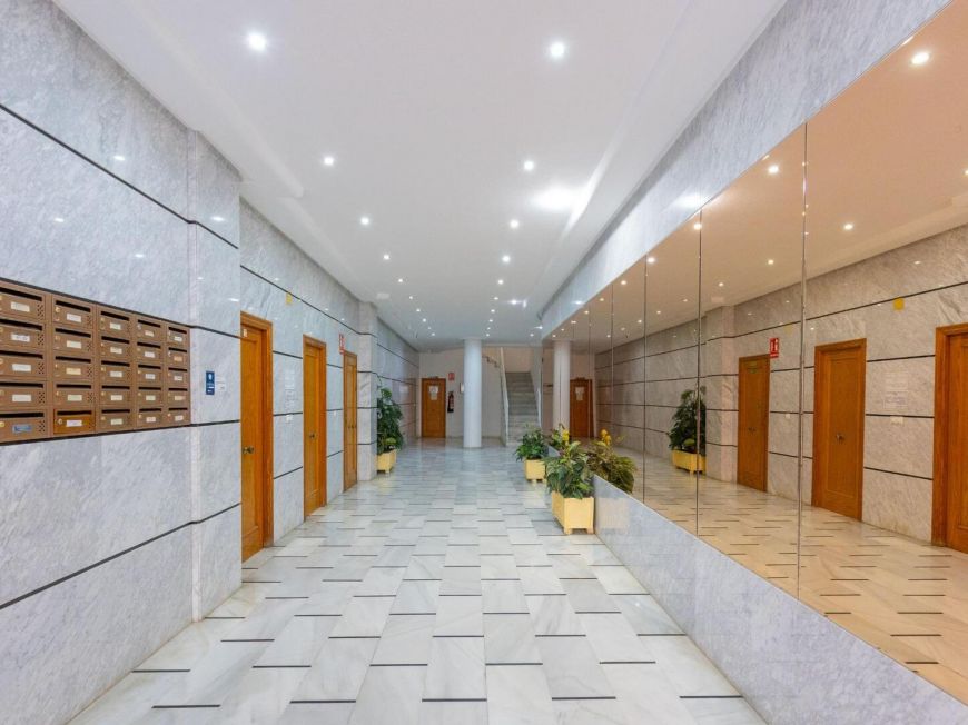 Španělsko Your seaside retreat in Torrevieja! Impeccable apartment with a large east-facing terrace