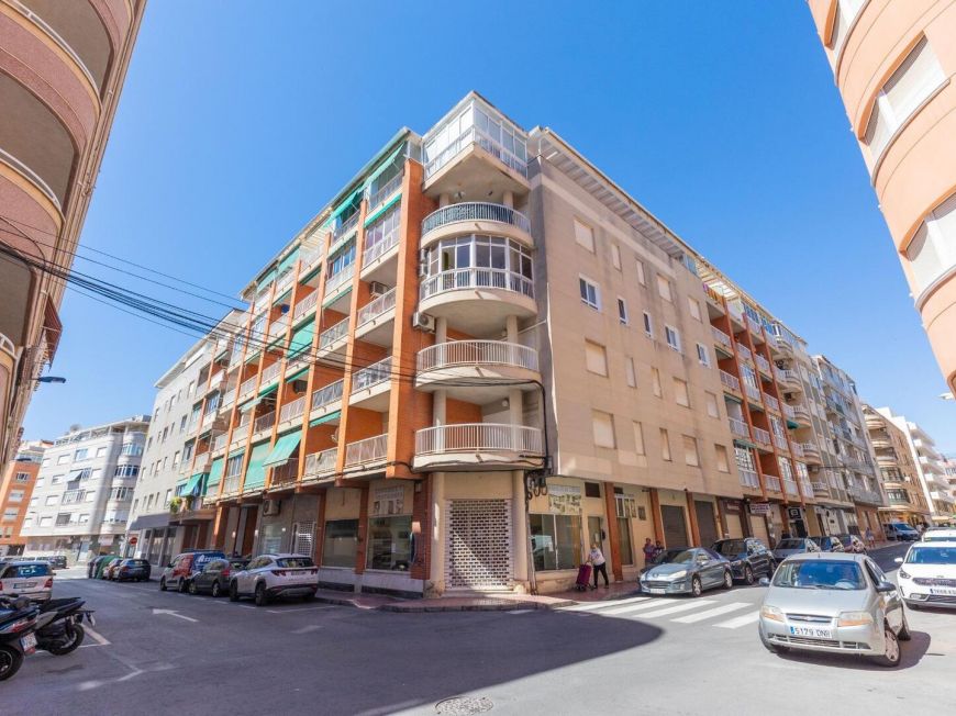 Španělsko Your seaside retreat in Torrevieja! Impeccable apartment with a large east-facing terrace