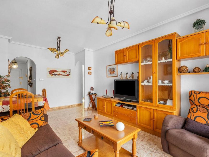 Španělsko Live just steps from the sea with a pool, garage and an unbeatable location