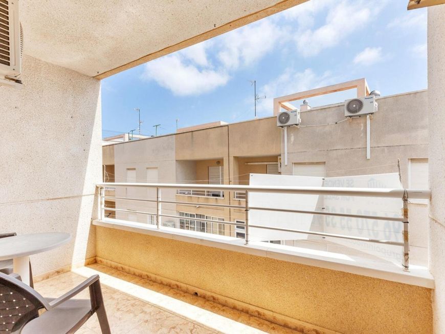 Espanha **3-Bedroom attic • South Facing • Pool View • Garage**