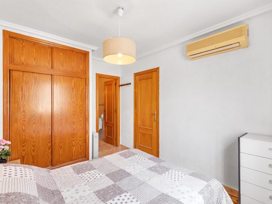 Espanha **3-Bedroom attic • South Facing • Pool View • Garage**