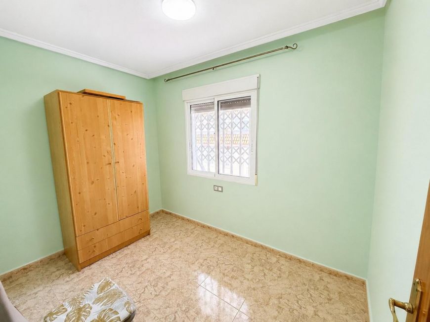 Spanien Penthouse-Gelegenheit mit 3 Schlafzimmern, 2 Bädern und Pool