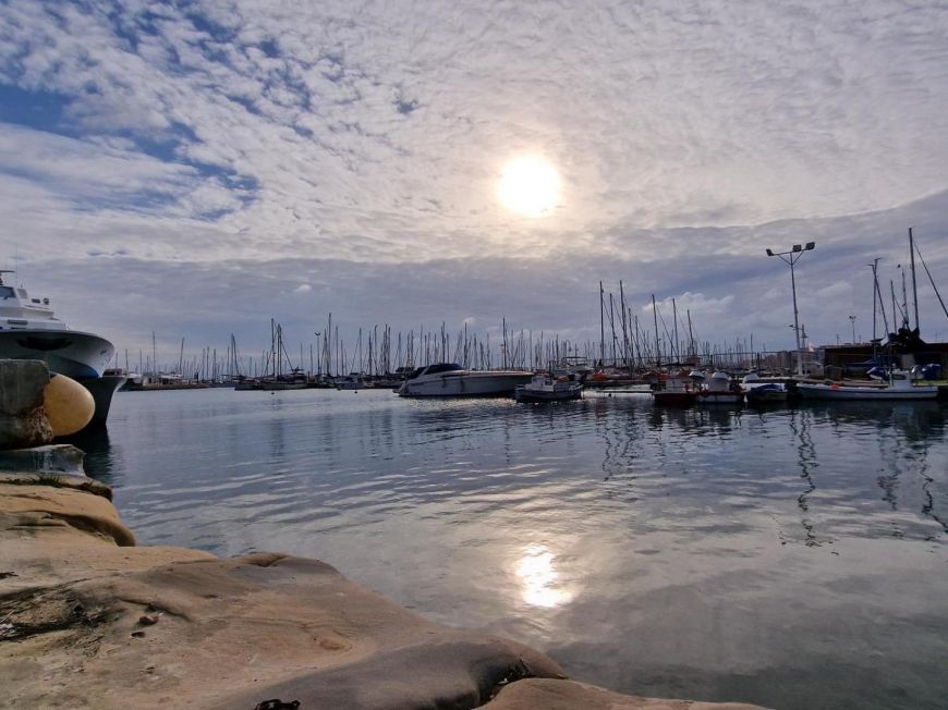 Spanien Penthouse-Gelegenheit mit 3 Schlafzimmern, 2 Bädern und Pool