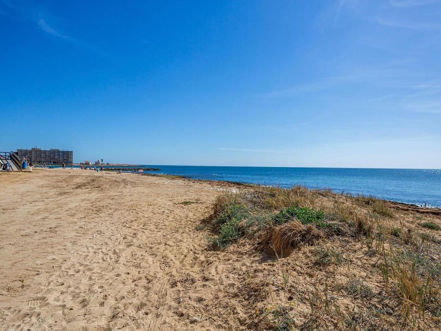 Spanien Penthouse-Gelegenheit mit 3 Schlafzimmern, 2 Bädern und Pool
