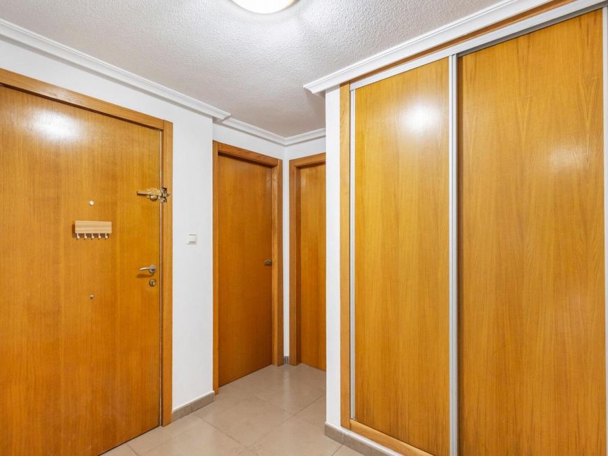 Испания Fantastic opportunity in the heart of Torrevieja!