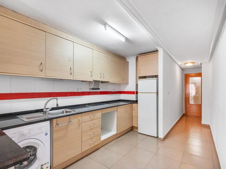 Испания Fantastic opportunity in the heart of Torrevieja!