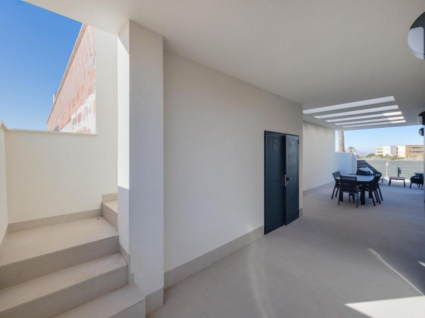 Španělsko New Villas for Sale in Torrevieja – 2 km from the Sea