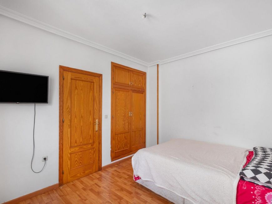 Spanien Exklusives Penthouse mit 3 Schlafzimmern und 2 Bädern, 500 m von Playa del Cura und Playa de Los Locos entfernt.
