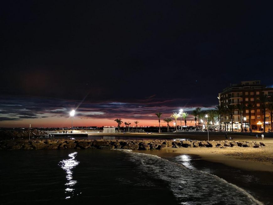 Spanien Exklusives Penthouse mit 3 Schlafzimmern und 2 Bädern, 500 m von Playa del Cura und Playa de Los Locos entfernt.