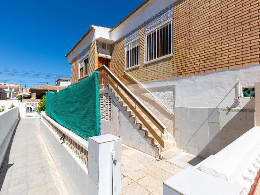 Španělsko Upper Floor Bungalow in Los Europeos, Torrevieja - Just 50 meters from the beach