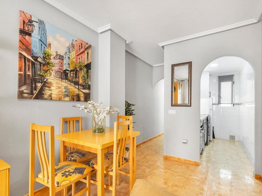 Španělsko Opportunity for a 2-bedroom apartment with a pool