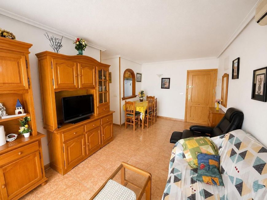 Španělsko Opportunity for a 2-bedroom apartment with a pool