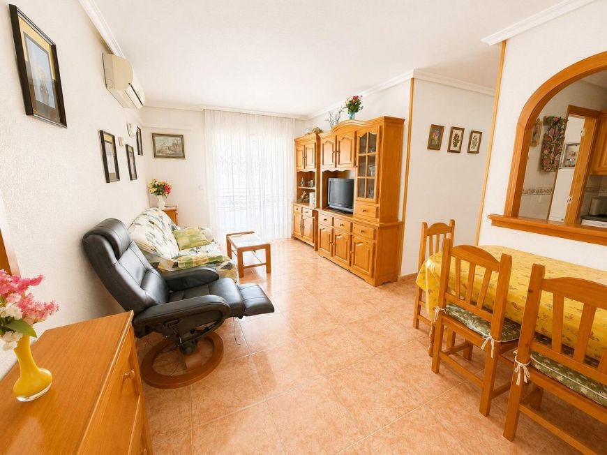 Španělsko Opportunity for a 2-bedroom apartment with a pool