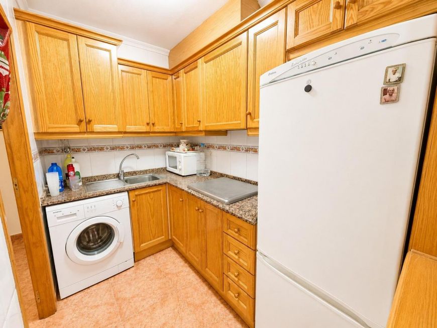 Španělsko Opportunity for a 2-bedroom apartment with a pool