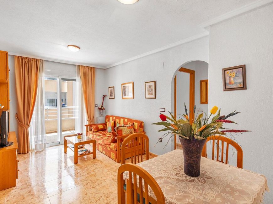 Španělsko Opportunity RSD Estoril 2 bedrooms with pool