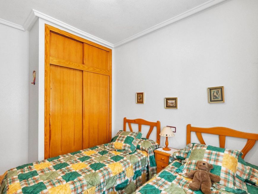 Španělsko Opportunity RSD Estoril 2 bedrooms with pool