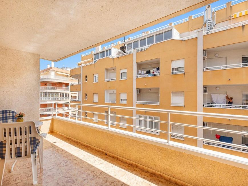 Španělsko Opportunity RSD Estoril 2 bedrooms with pool