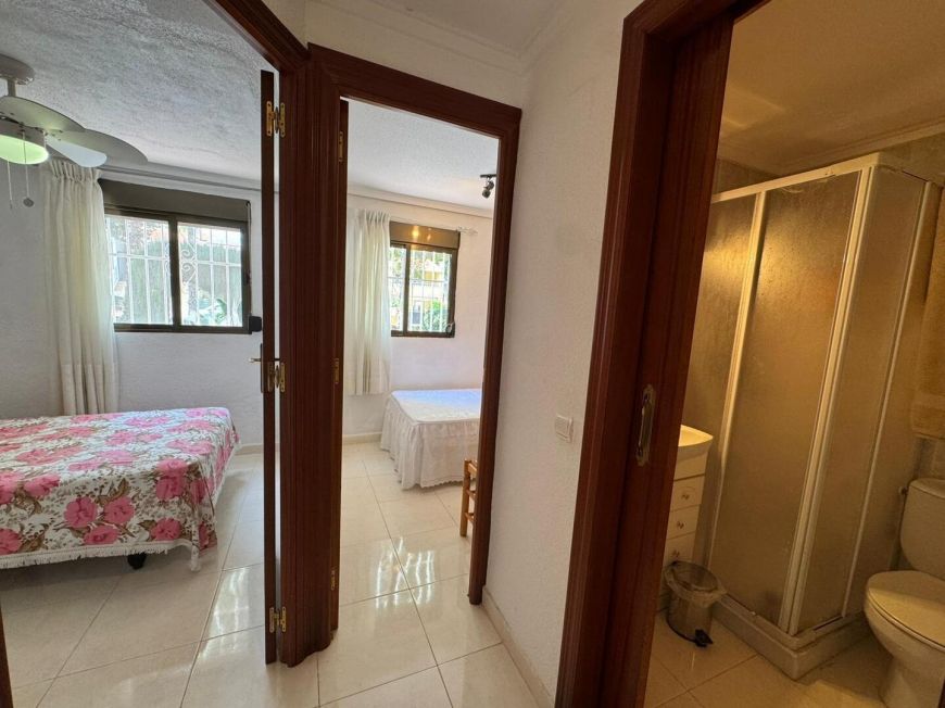 España Bungalow planta baja con 3 dormitorios y 2 baños a 300m de Playa de Los Náufragos