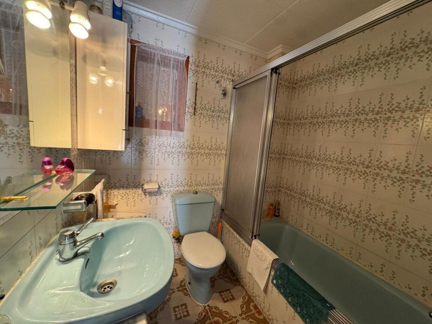España Bungalow planta baja con 3 dormitorios y 2 baños a 300m de Playa de Los Náufragos