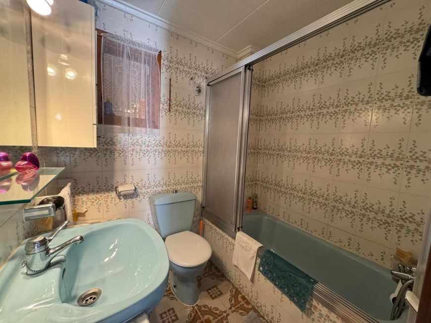 España Bungalow planta baja con 3 dormitorios y 2 baños a 300m de Playa de Los Náufragos