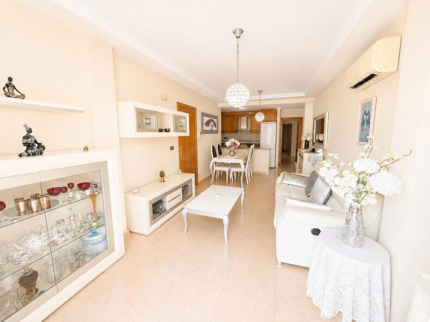 Испания Opportunity: Penthouse with 2 bedrooms and private solarium facing south