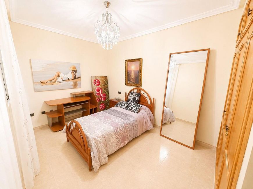 Испания Opportunity: Penthouse with 2 bedrooms and private solarium facing south