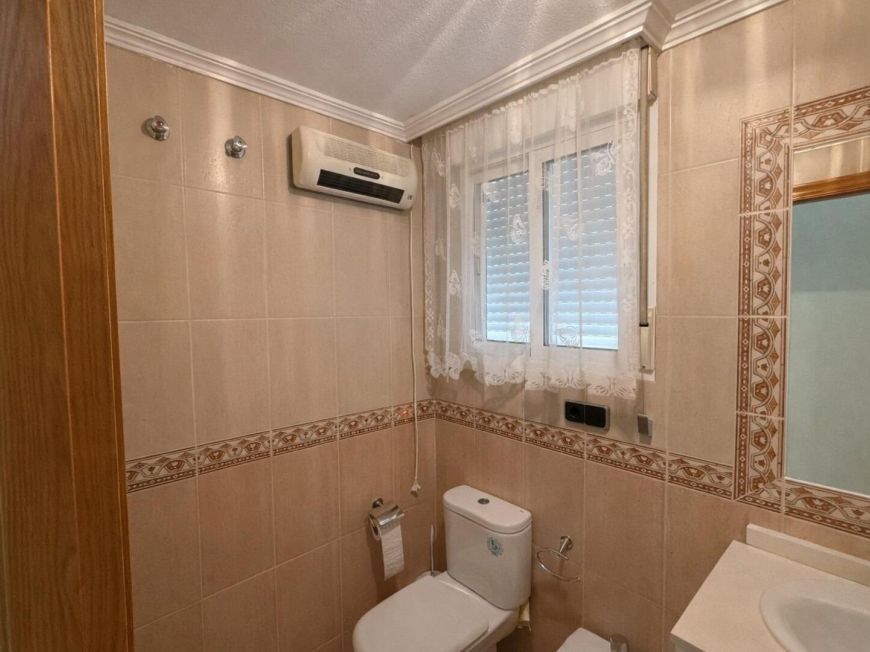Испания Opportunity: Penthouse with 2 bedrooms and private solarium facing south