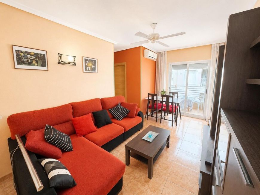 Španělsko Opportunity: 2 bedrooms with pool