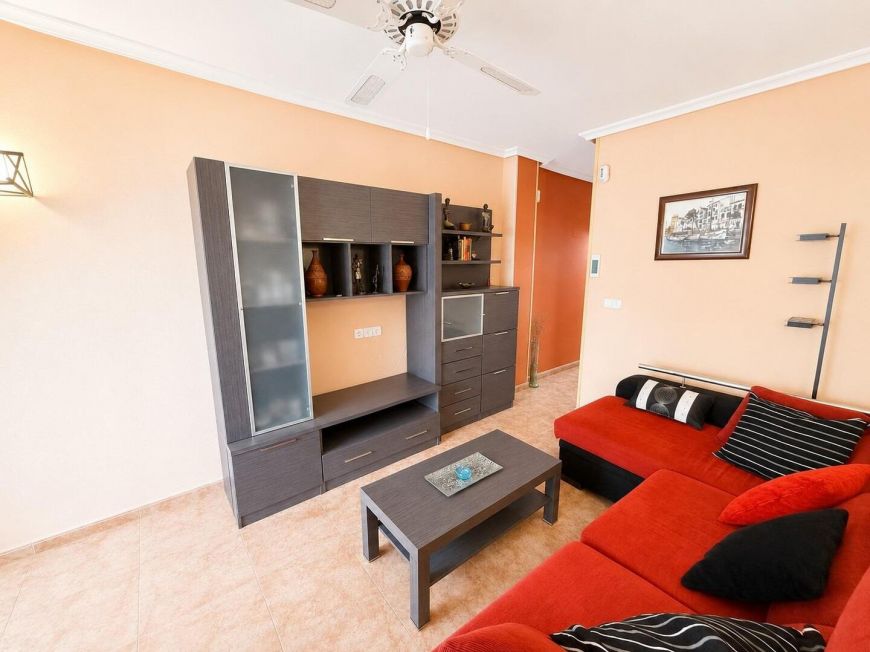 Španělsko Opportunity: 2 bedrooms with pool