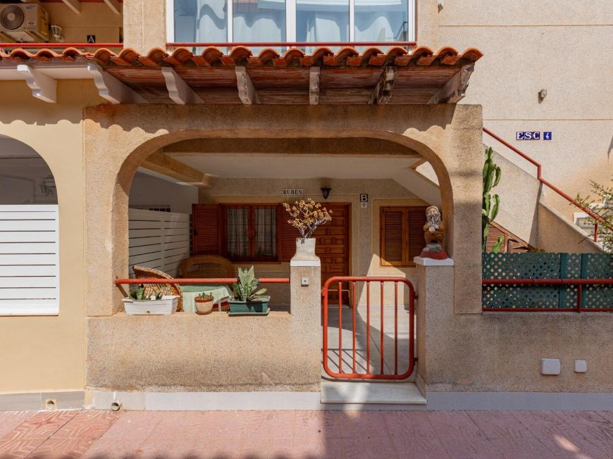 Španělsko Your home by the sea! Ground floor apartment with a 15 m2 terrace in Acequión (Torrevieja)