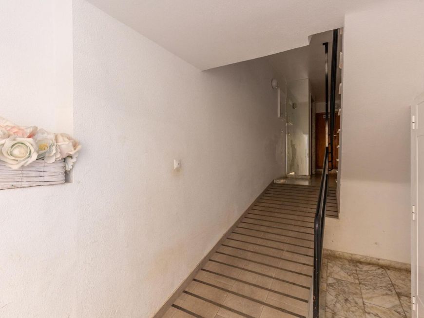 Španělsko Sunrise views and Mediterranean breezes in Nueva Torrevieja! 2 bedrooms + communal pool