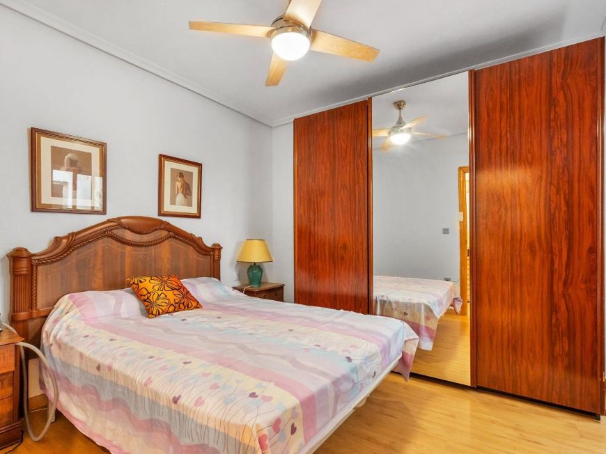 Španělsko 2-Bedroom Apartment Just a Few Metres from Playa del Cura – Torrevieja