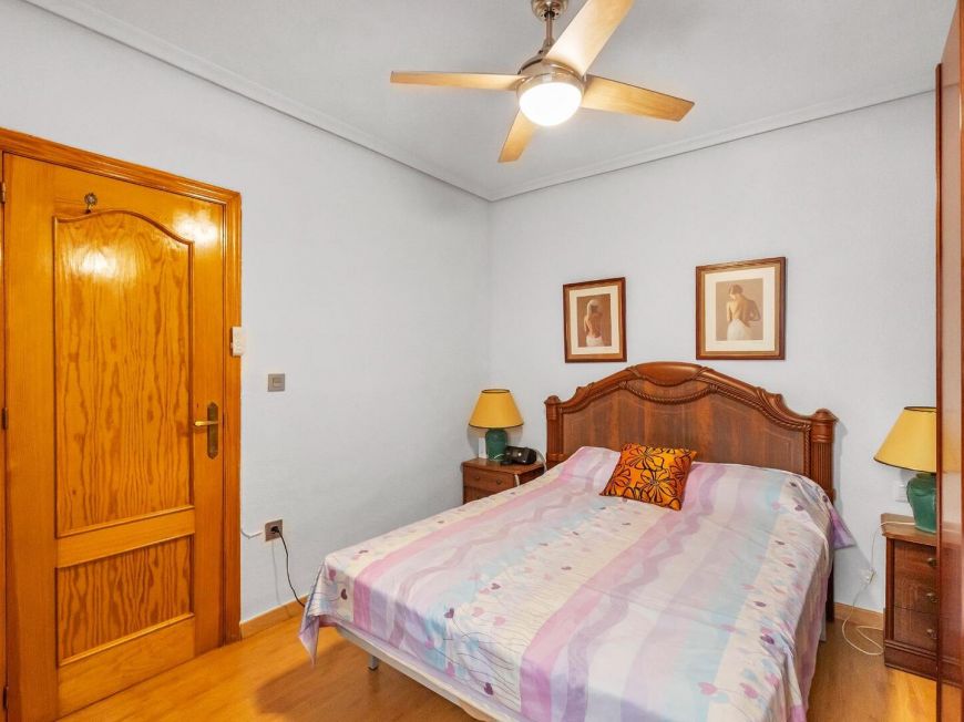 Španělsko 2-Bedroom Apartment Just a Few Metres from Playa del Cura – Torrevieja
