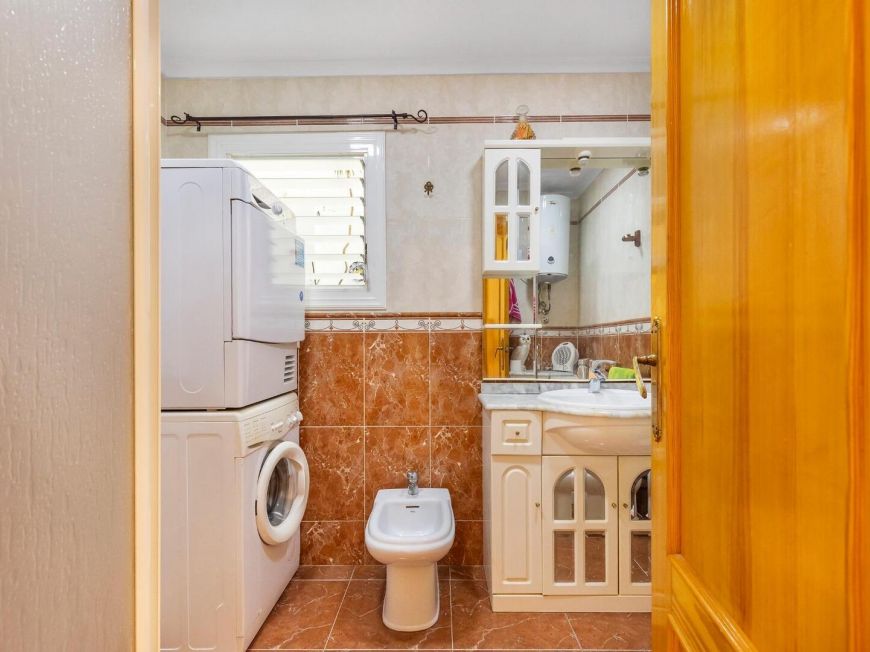 Španělsko 2-Bedroom Apartment Just a Few Metres from Playa del Cura – Torrevieja