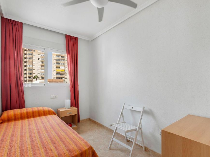 Španělsko Impeccable two-bedroom apartment with pool and garage included in Nueva Torrevieja