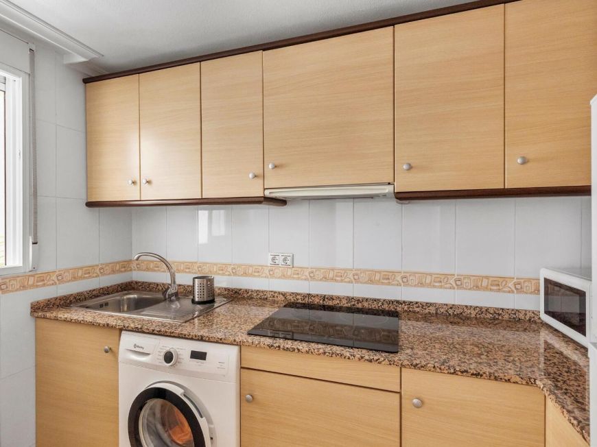 Španělsko Impeccable two-bedroom apartment with pool and garage included in Nueva Torrevieja