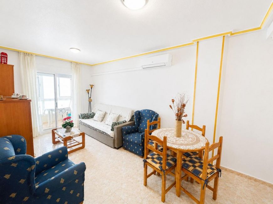 Španělsko Opportunity: 1 bedroom apartment with pool
