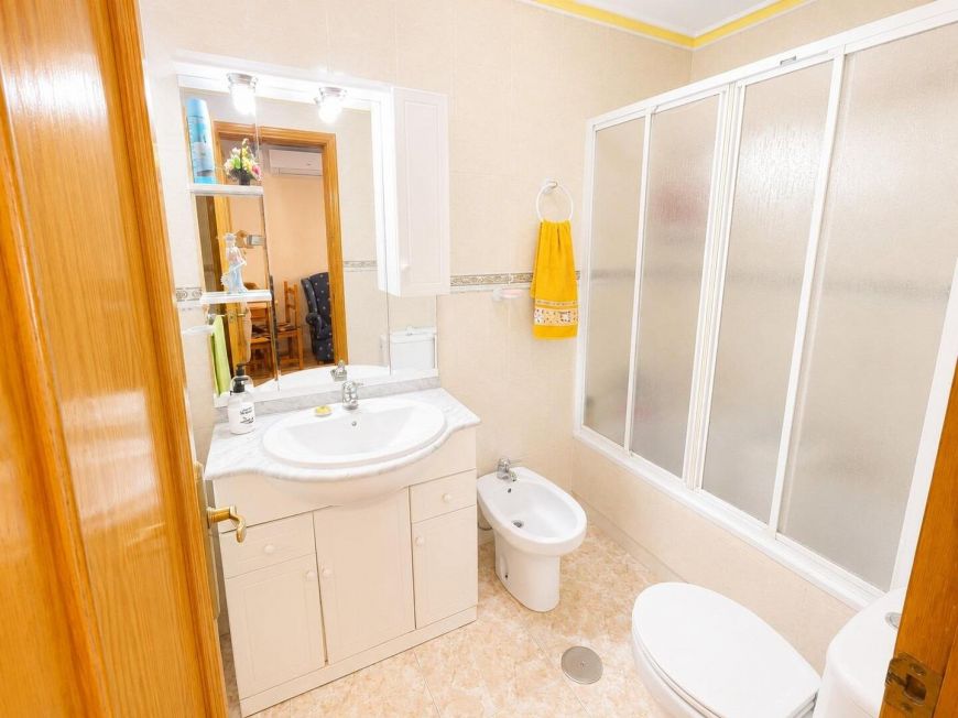 Španělsko Opportunity: 1 bedroom apartment with pool
