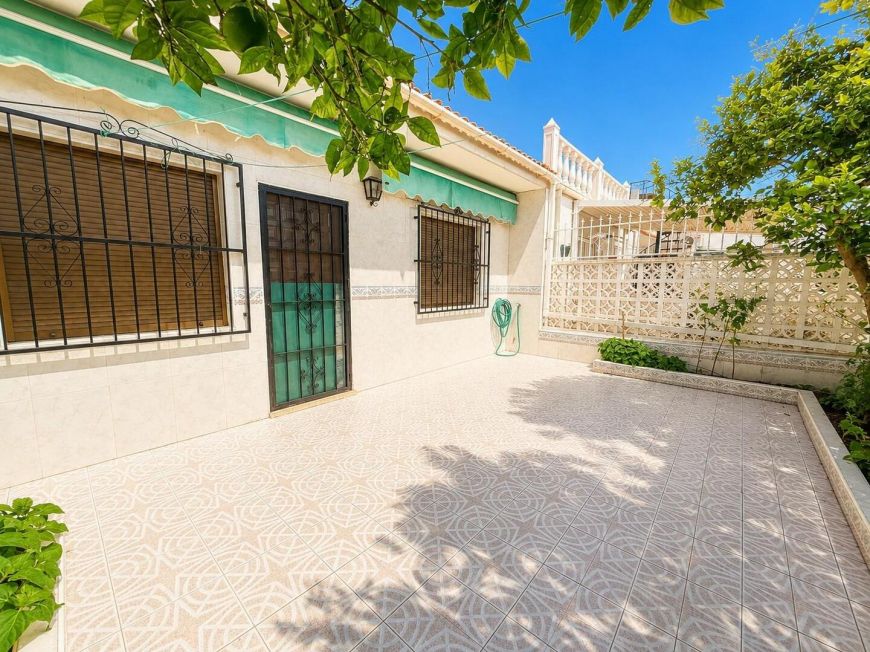 Španělsko South bungalow opportunity in Torretas