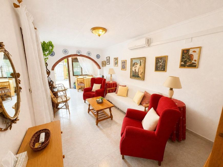 Španělsko South bungalow opportunity in Torretas