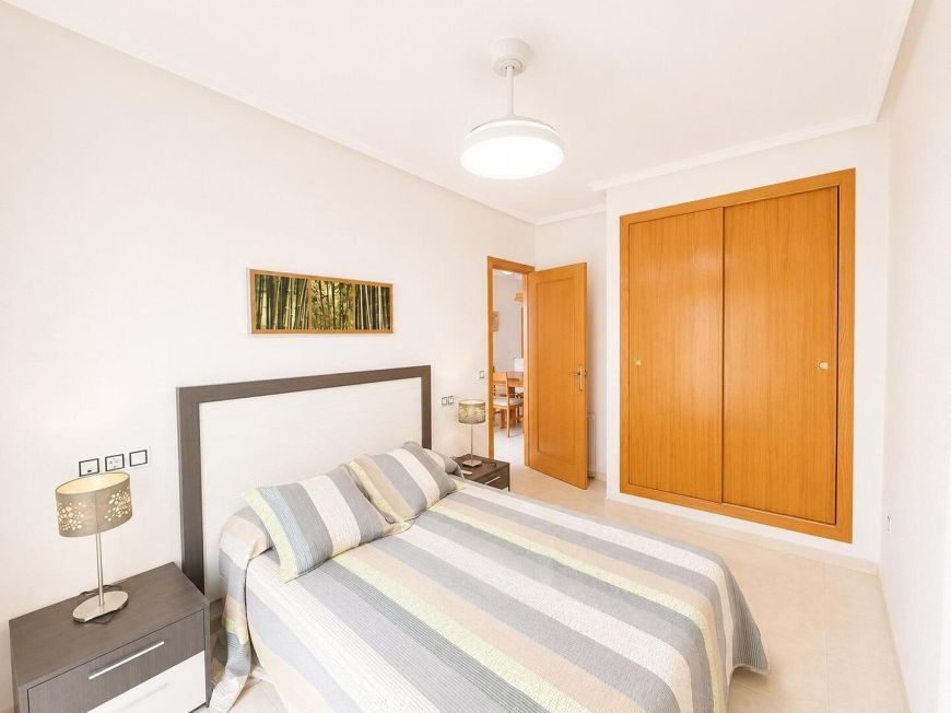 Španělsko Opportunity: 2 bedrooms with pool