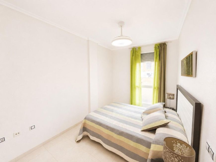 Španělsko Opportunity: 2 bedrooms with pool