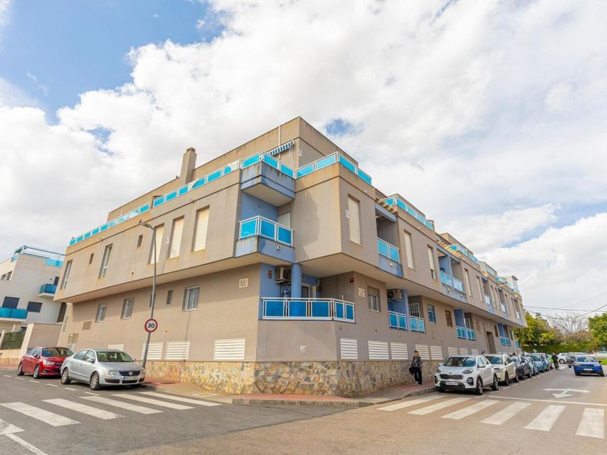Španělsko Opportunity: 2 bedrooms with pool