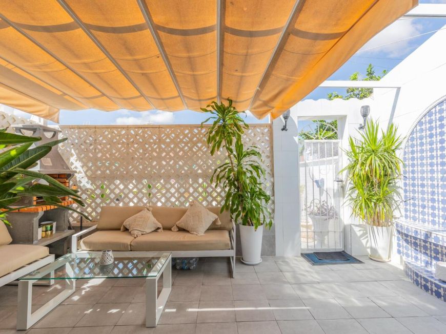 Španělsko Spectacular renovated bungalow in Torreta III with communal pool