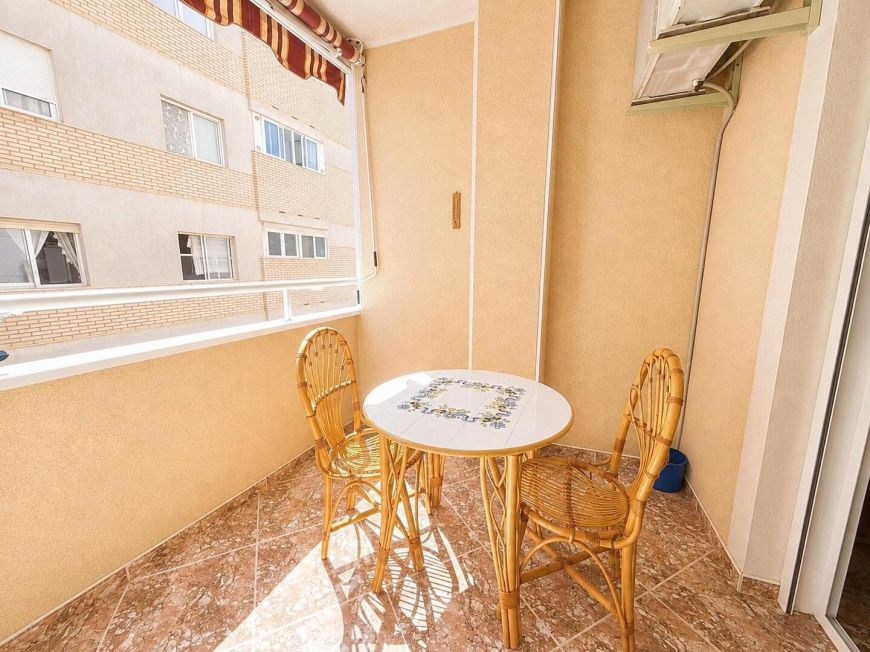 Španělsko Opportunity in Playa del Cura, 2 bedrooms with garage.
