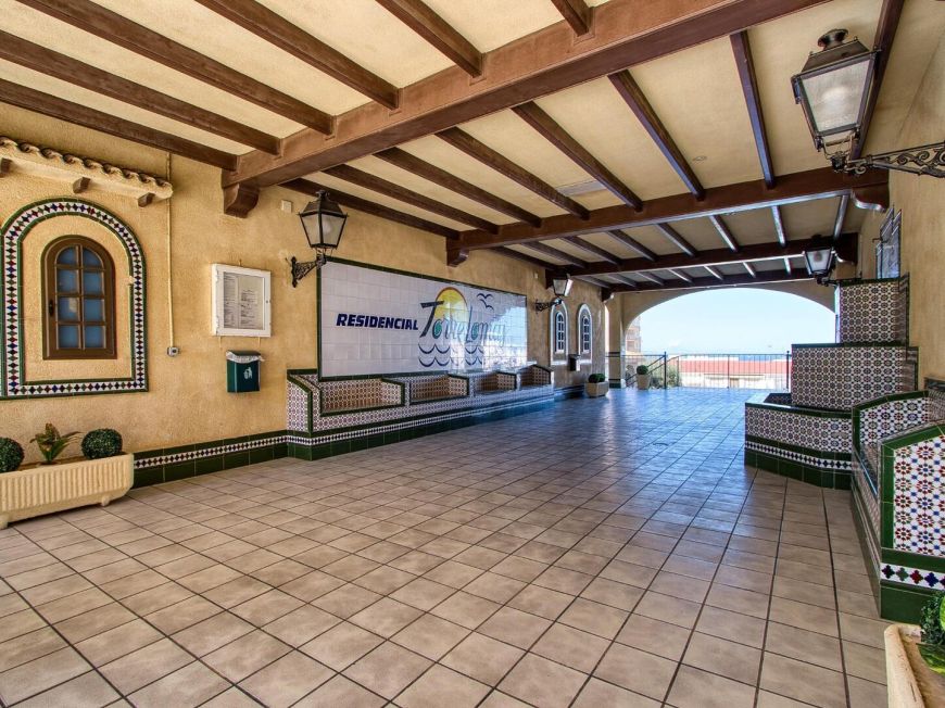 Испания Opportunity with views, SOUTH facing, swimming pool, garage and storage room