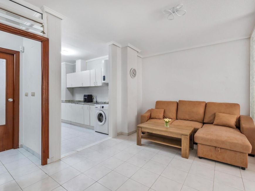 Španělsko Very spacious 2 bedroom + 1 bathroom apartment