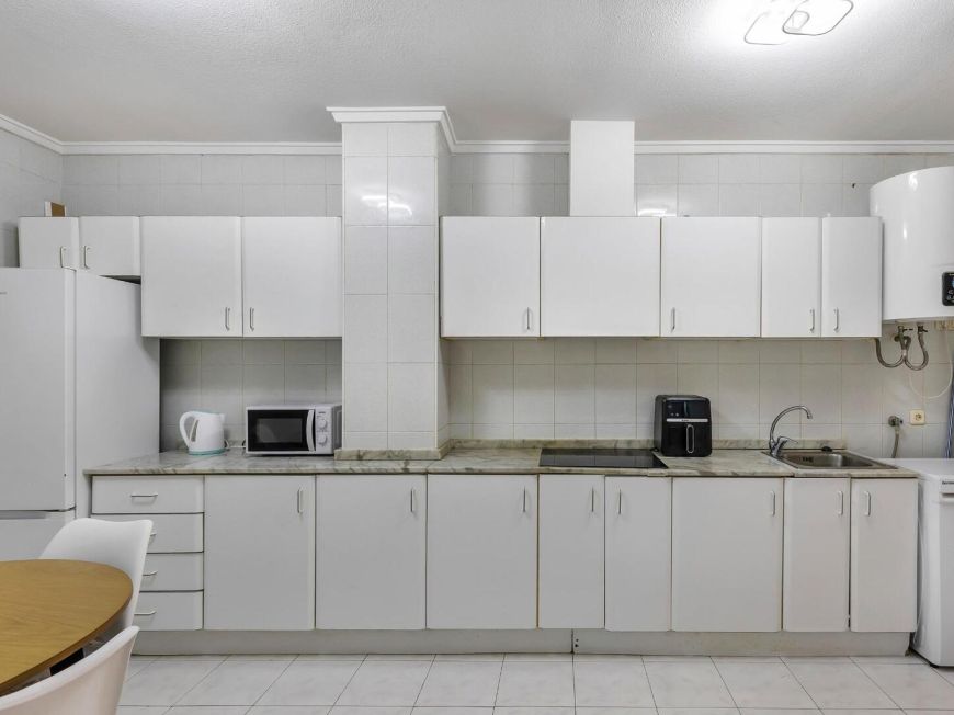 Španělsko Very spacious 2 bedroom + 1 bathroom apartment