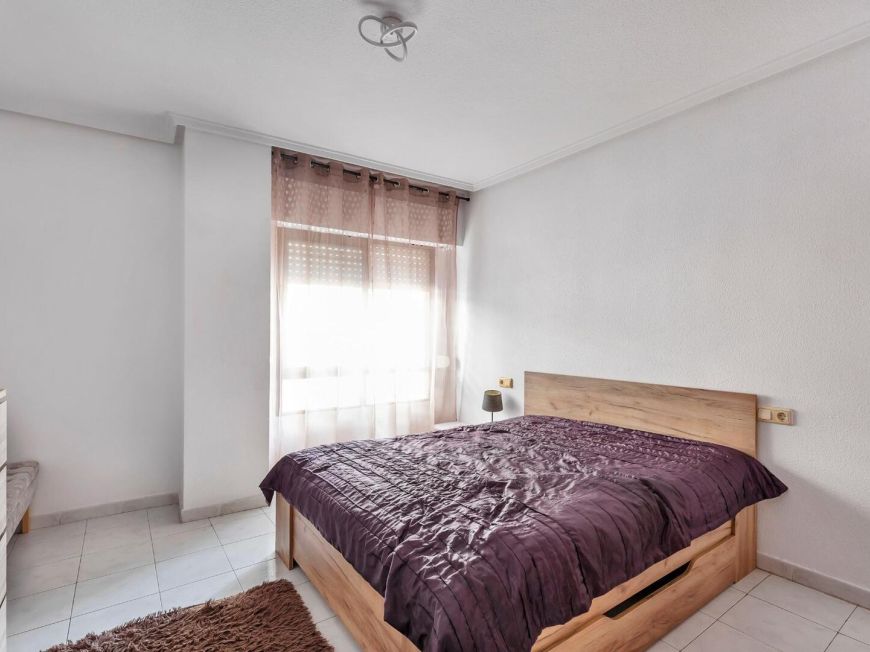 Španělsko Very spacious 2 bedroom + 1 bathroom apartment