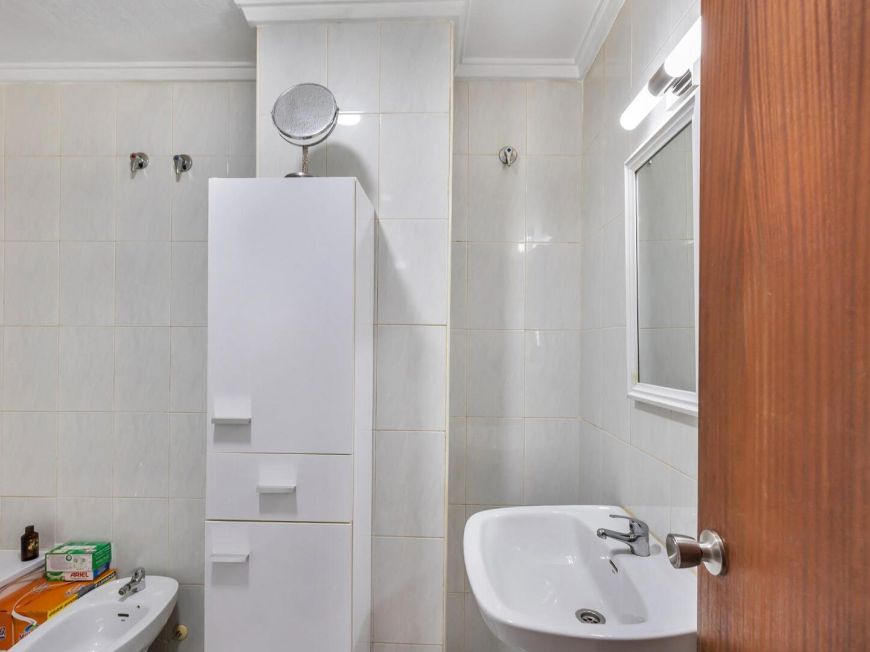 Španělsko Very spacious 2 bedroom + 1 bathroom apartment